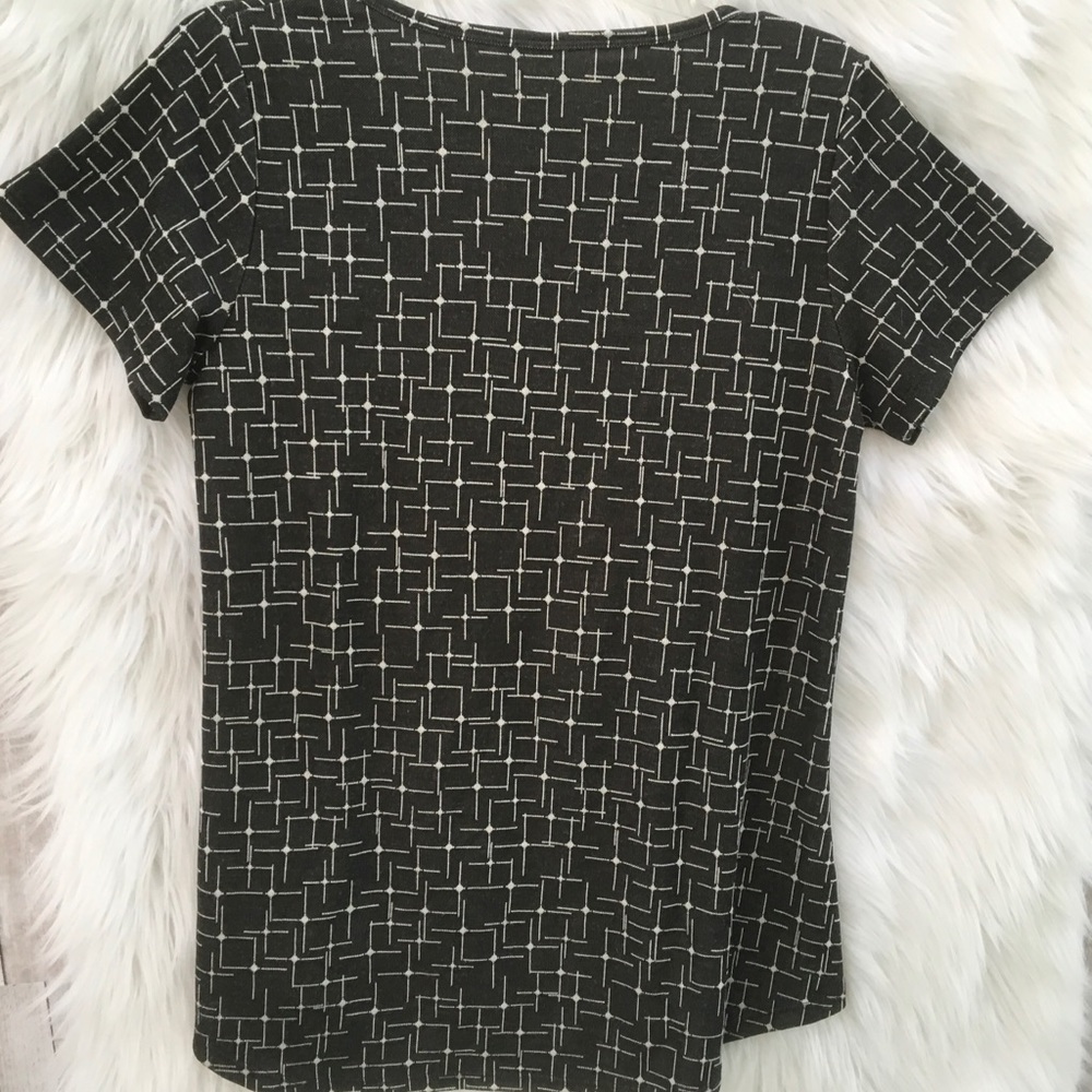 LulaRoe Rayon/Polyester Top, Small - Picture 2 of 5